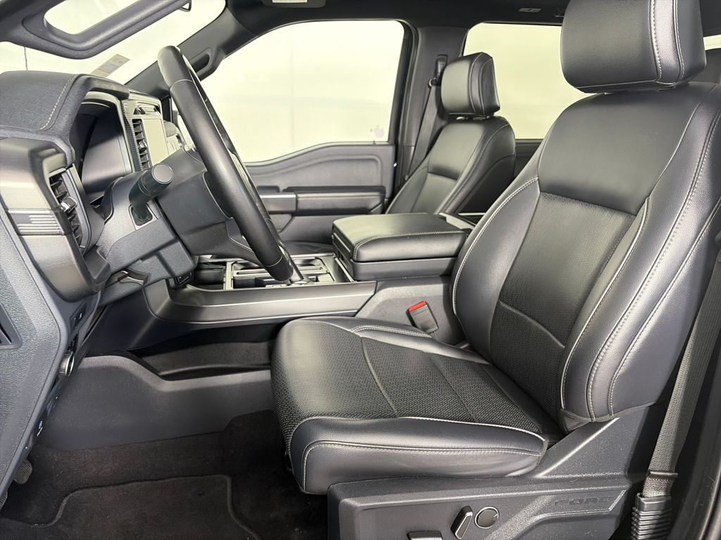2025 Ford F-150 Lariat - Photo 11