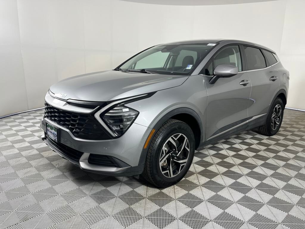 2024 Kia Sportage LX photo 3