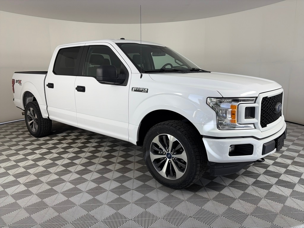 2019 Ford F-150 XL's photo