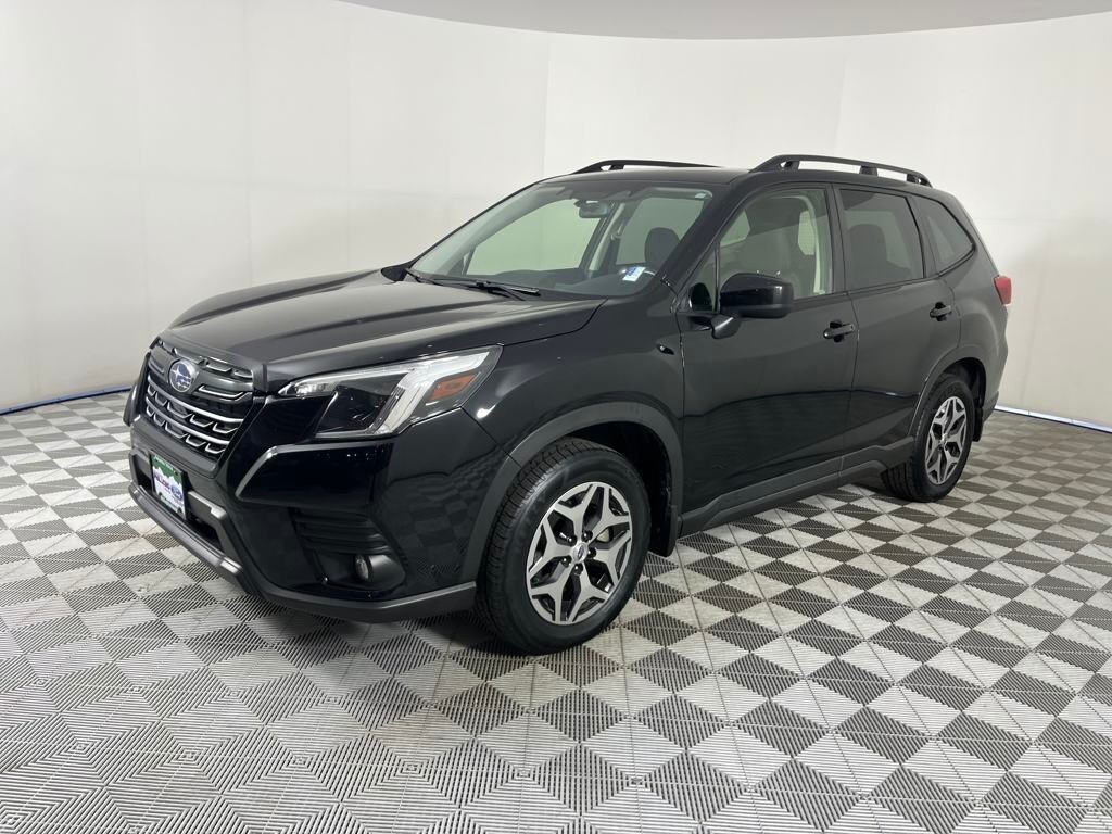 2024 Subaru Forester Premium Base photo 3