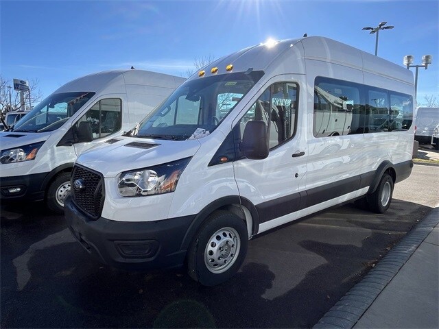 2023 Ford Transit photo 3