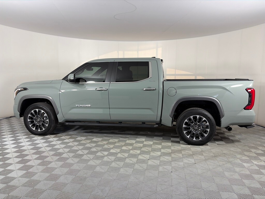 2025 Toyota Tundra Limited photo 4