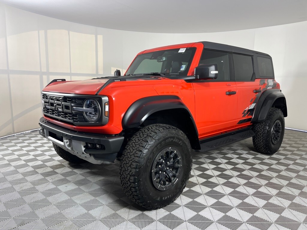 2023 Ford Bronco Raptor photo 2