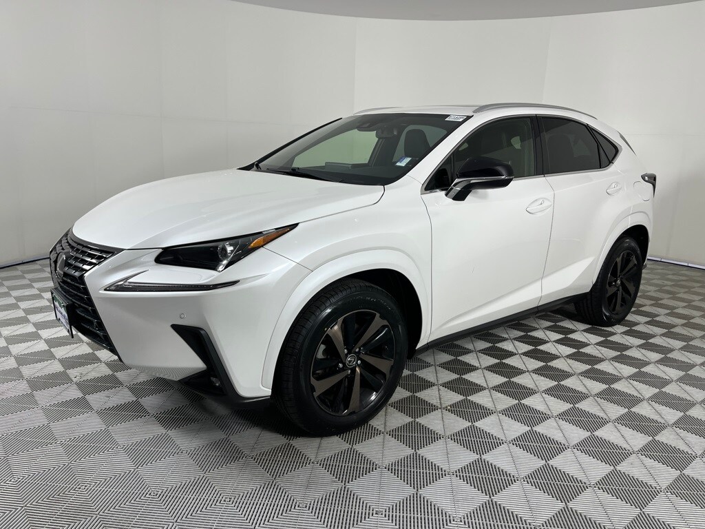 2020 Lexus NX 300 Premium photo 3