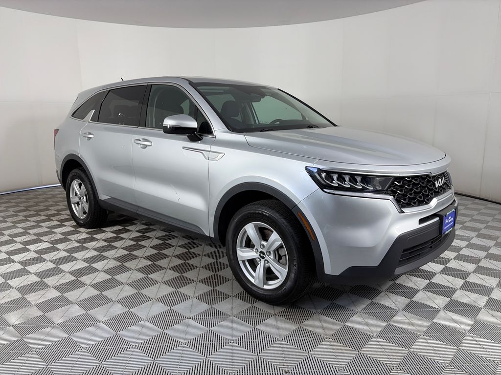 2022 Kia Sorento LX AT 4WD's photo