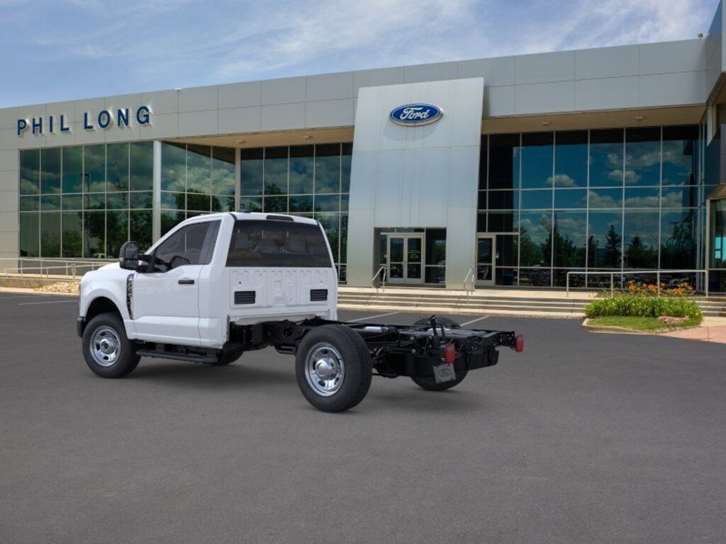 New 2025 Ford F-350SD XL Chassis