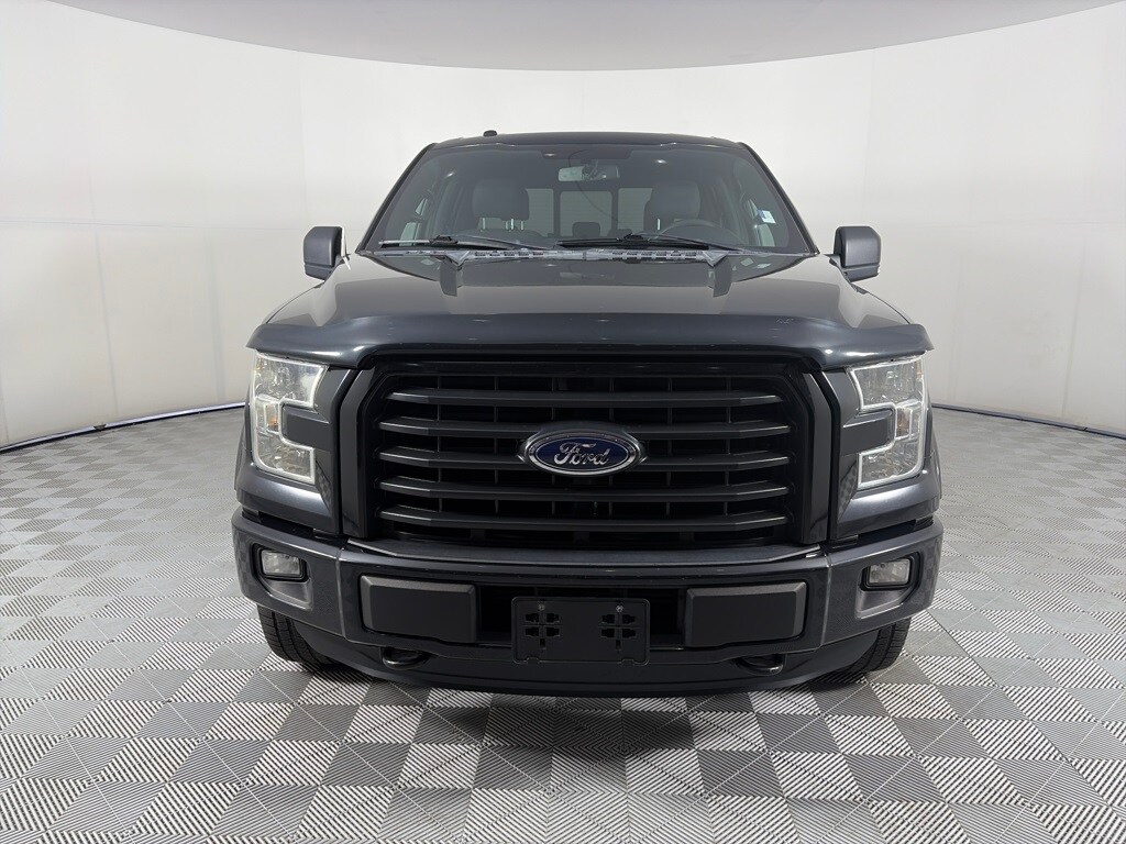 2016 Ford F-150 XLT photo 2