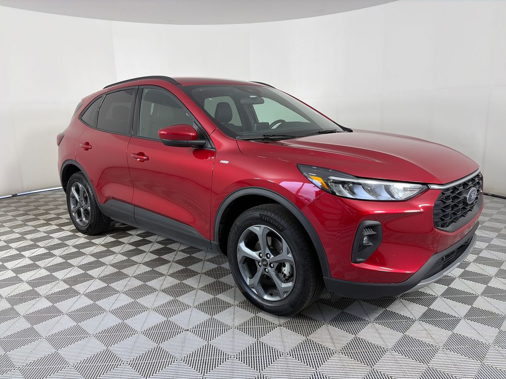 2025 Ford Escape ST-Line Select AWD 2.0L's photo