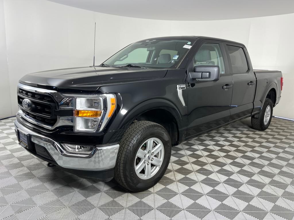 2022 Ford F-150 XLT photo 3