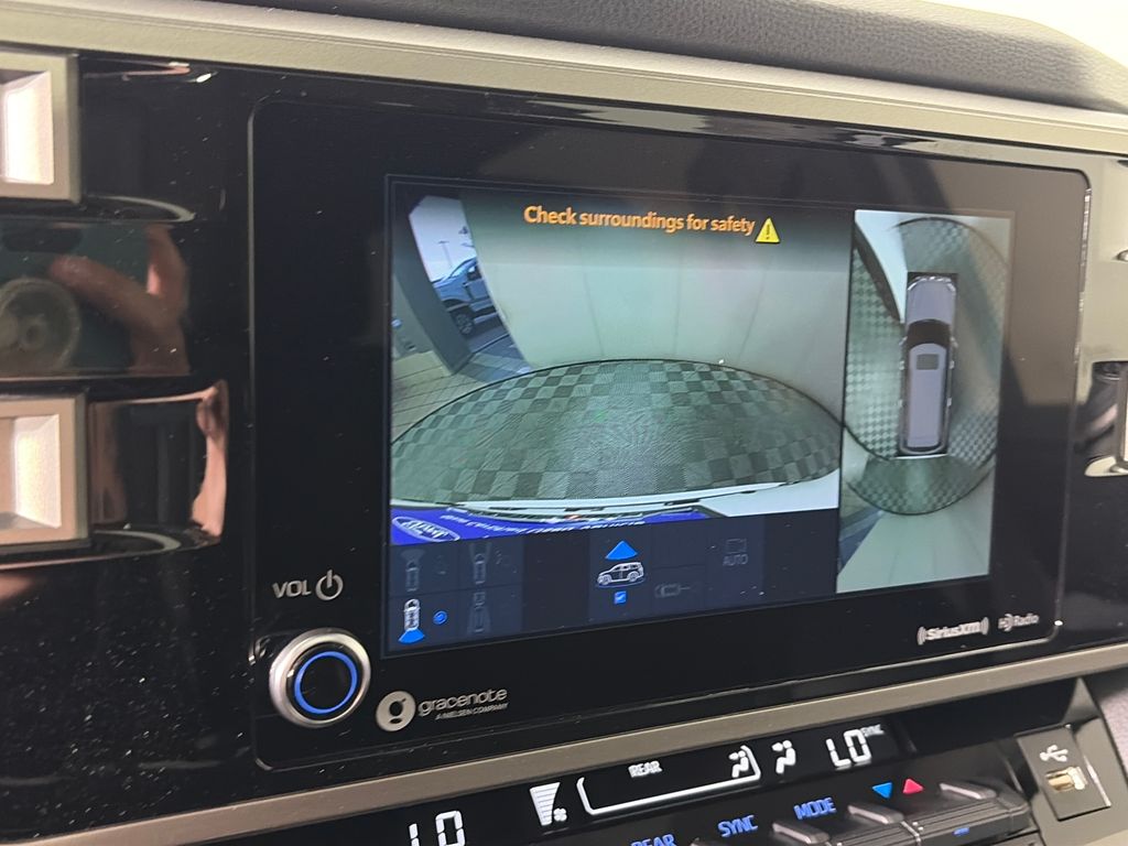 2024 Toyota Sequoia Platinum - Photo 20