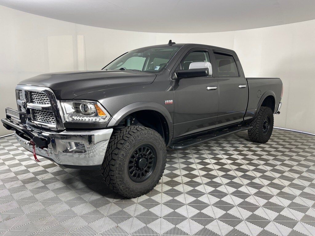 2016 Ram 2500 Laramie Power Wagon photo 3