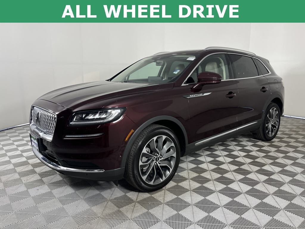 2023 Lincoln Nautilus Reserve photo 3