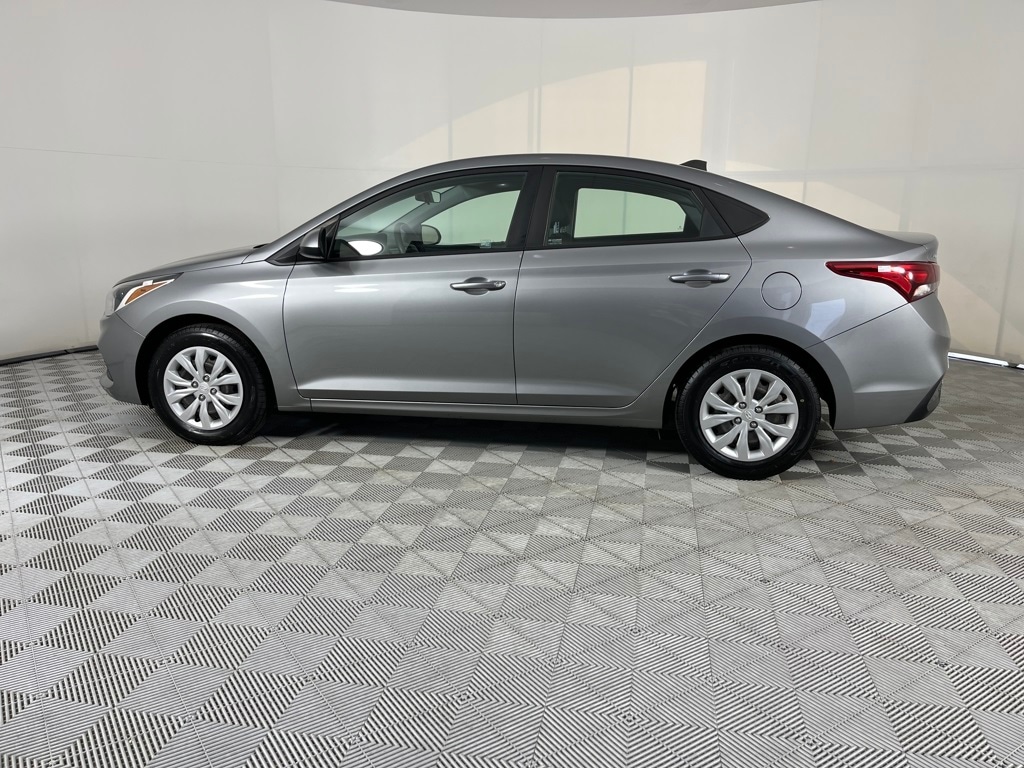 Used 2021 Hyundai Accent SE Sedan