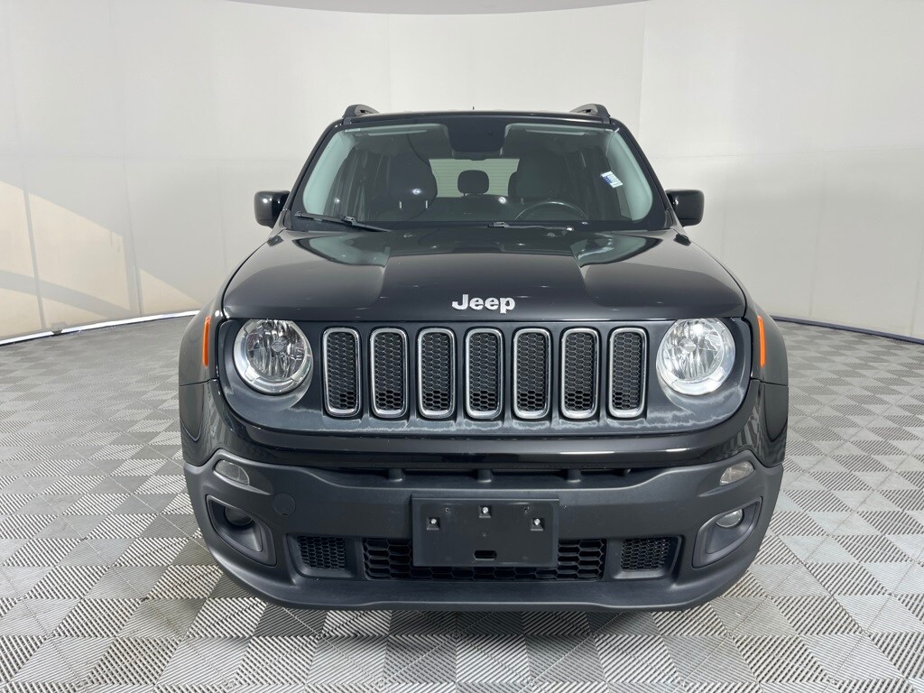 2017 Jeep Renegade Latitude North Edition photo 2