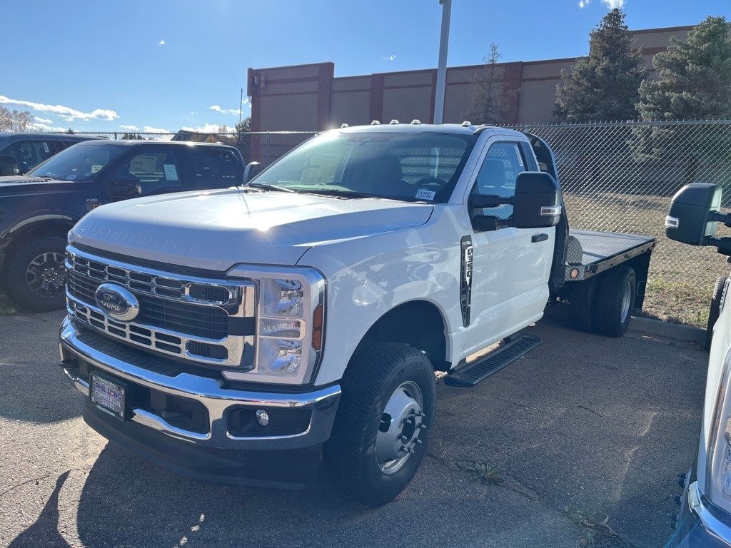 New 2025 Ford F-350SD XL Chassis