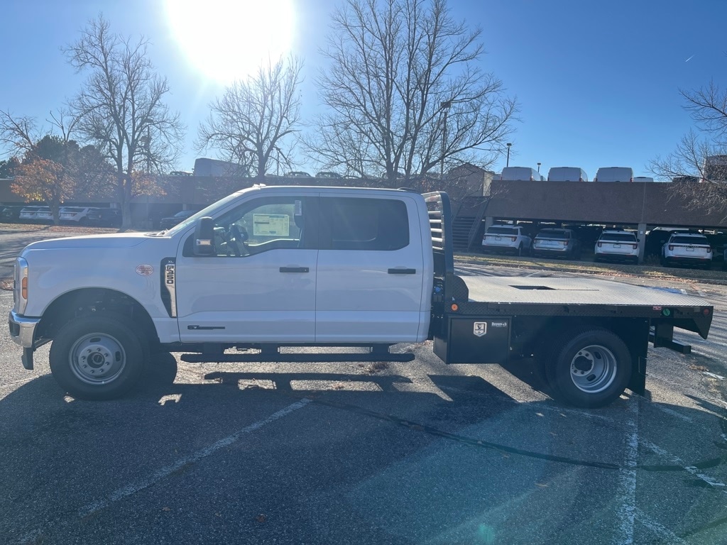 New 2026 Ford F-350SD XL Chassis