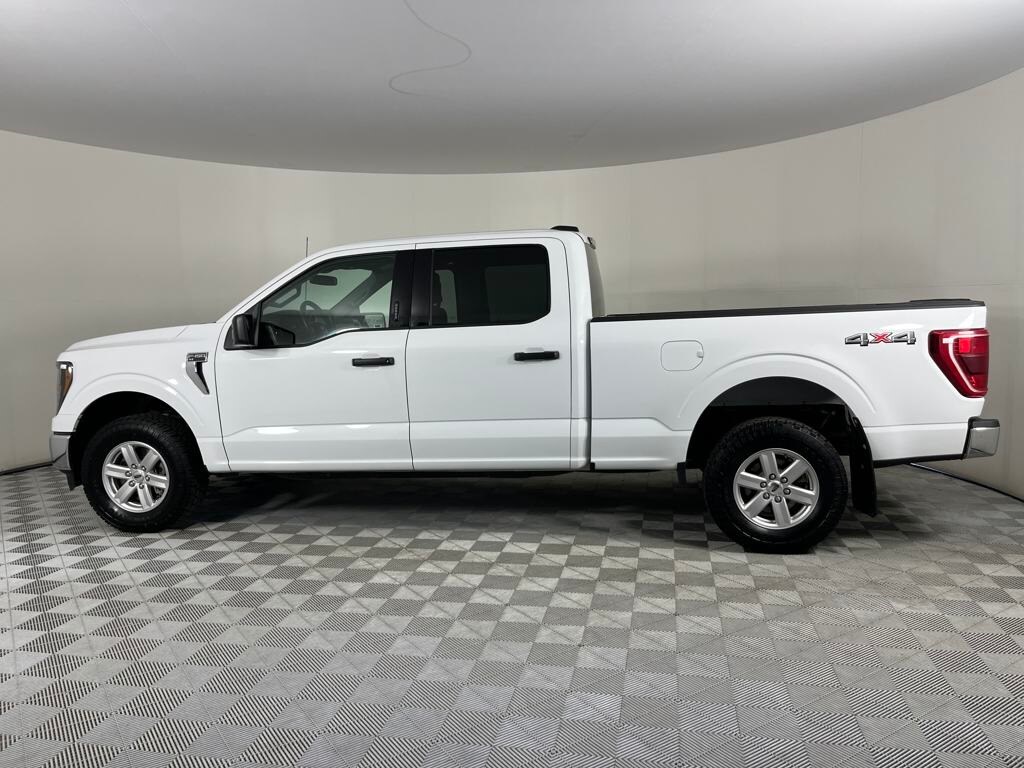 2023 Ford F-150 XLT photo 3