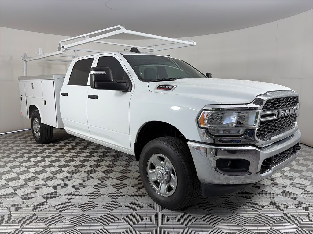 2024 RAM 3500 Tradesman 4X4 Crew Cab LWB's photo