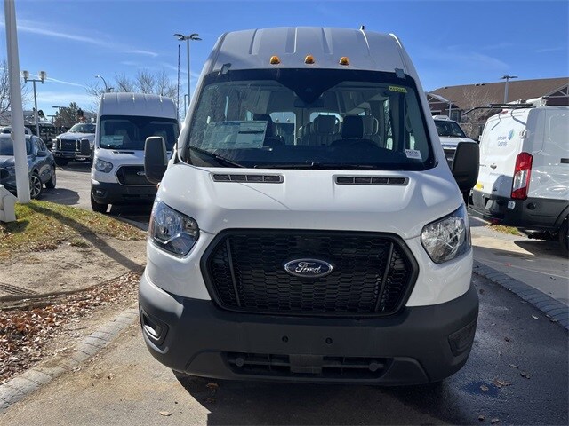2023 Ford Transit photo 2