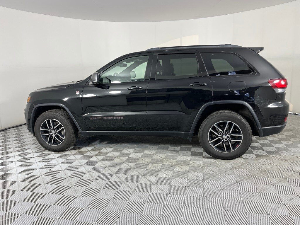 2018 Jeep Grand Cherokee Trailhawk photo 2