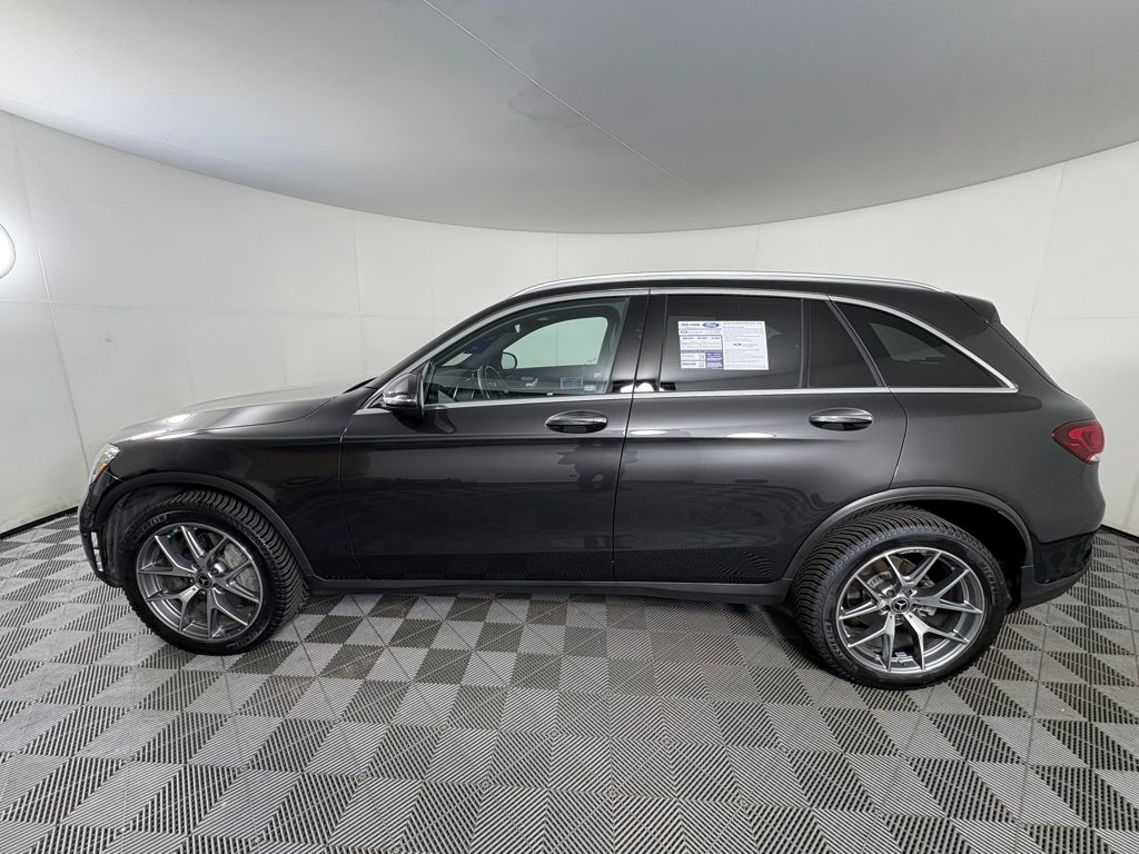 2022 Mercedes Benz GLC 300 4MATIC photo 3