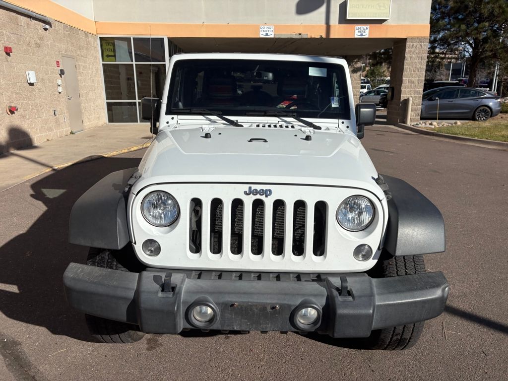2014 Jeep Wrangler Unlimited Sport photo 2