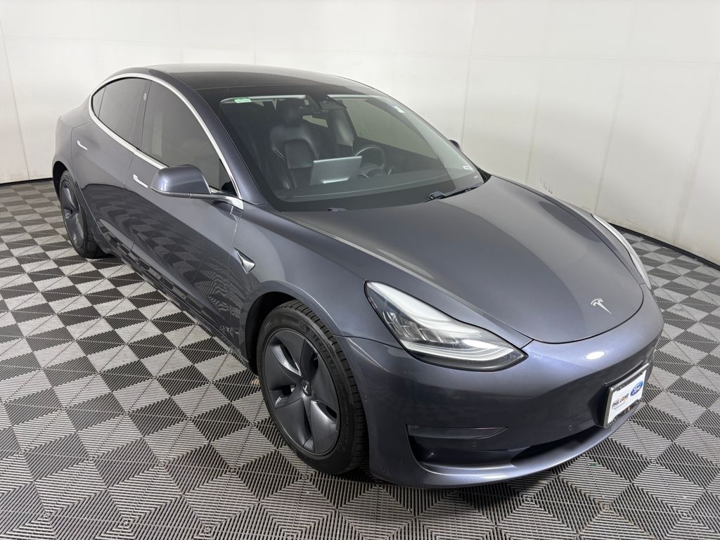 2019 Tesla Model 3 Long Range's photo