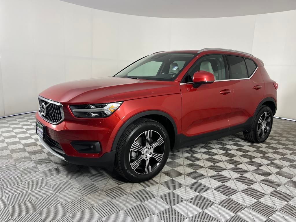 2022 Volvo XC40 T5 AWD Inscription photo 3
