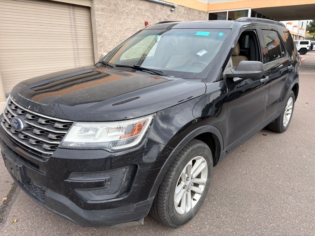 2016 Ford Explorer Base photo 3