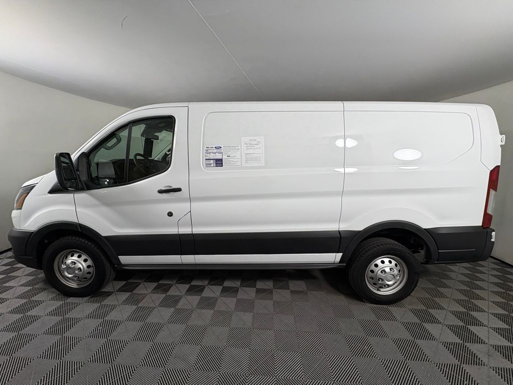 2024 Ford Transit photo 4