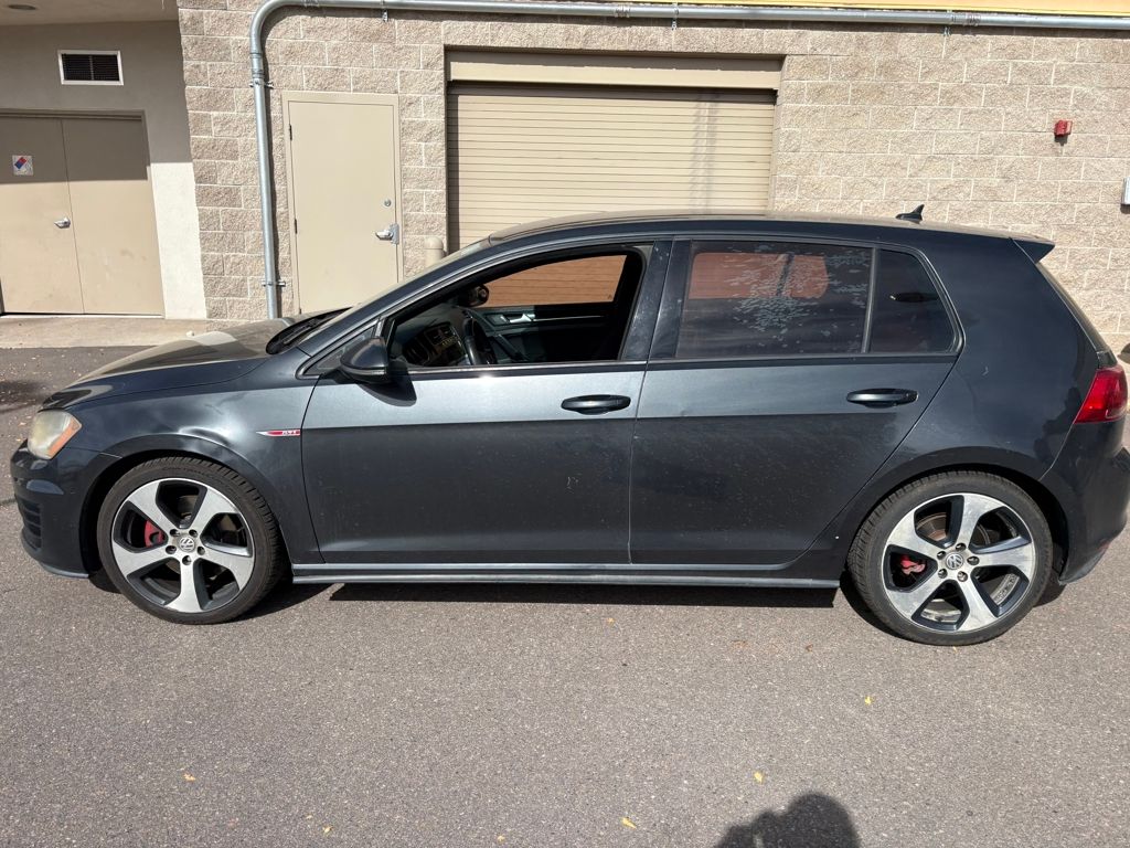 2015 Volkswagen Golf GTI photo 3