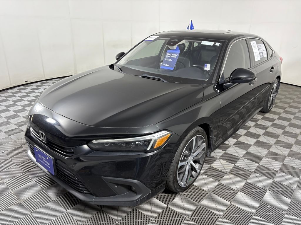 2022 Honda Civic Touring photo 3