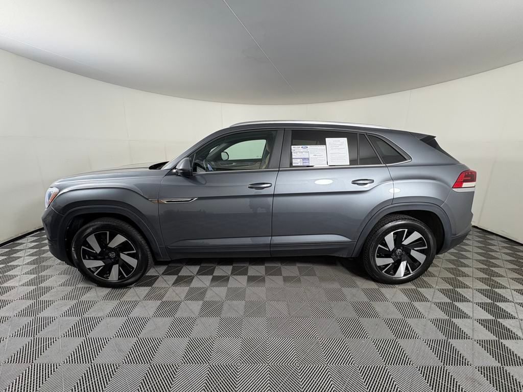 2024 Volkswagen Atlas Cross Sport SE Technology photo 4