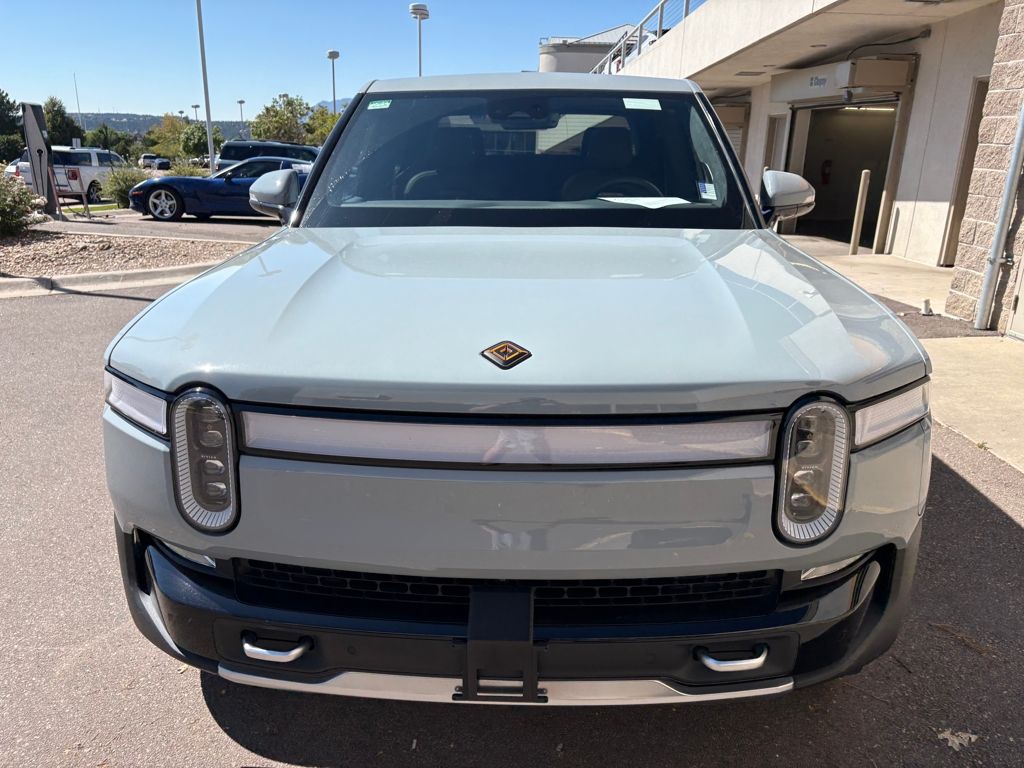 2024 Rivian R1T Adventure photo 2