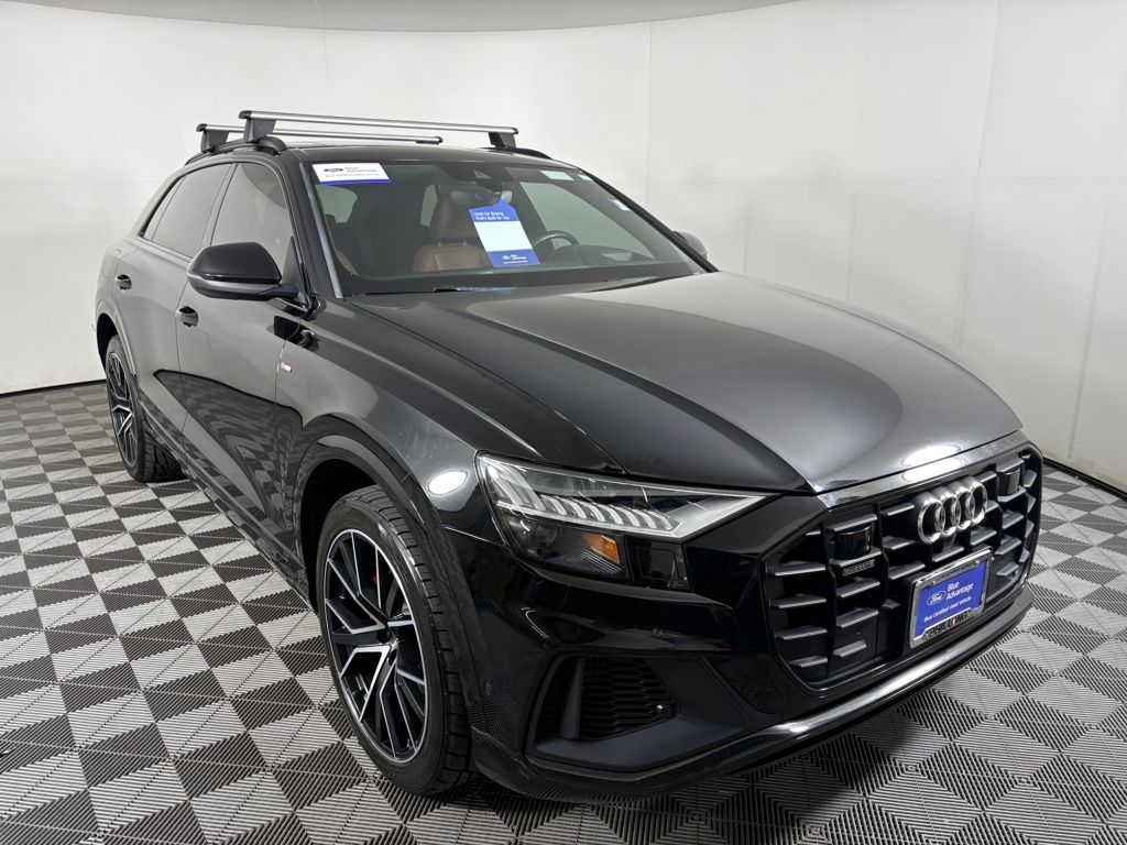 2020 Audi Q8 55 Premium photo 2