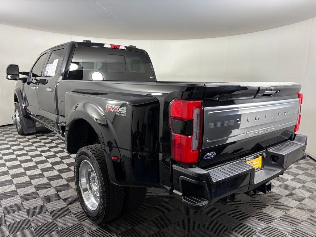2024 Ford F-450 Limited photo 3