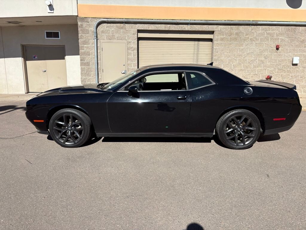 Used 2022 Dodge Challenger SXT Coupe