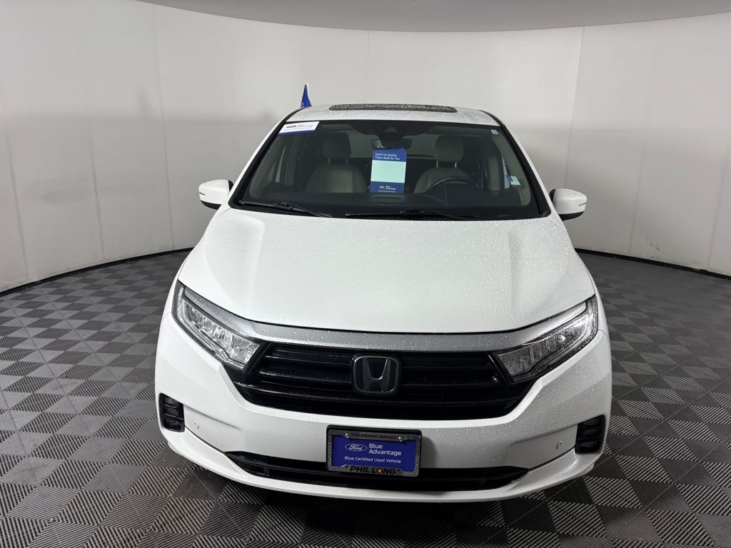 2021 Honda Odyssey Touring photo 2