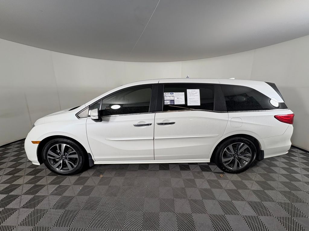 2021 Honda Odyssey Touring photo 4