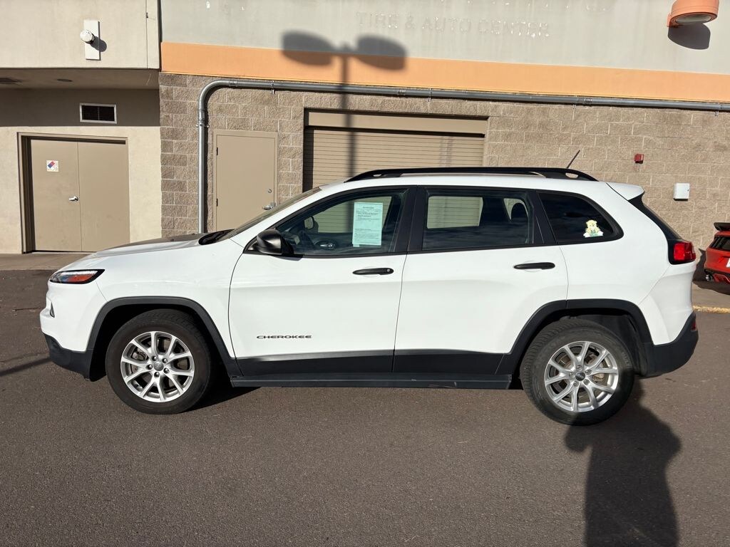 Used 2015 Jeep Cherokee Sport FWD SUV
