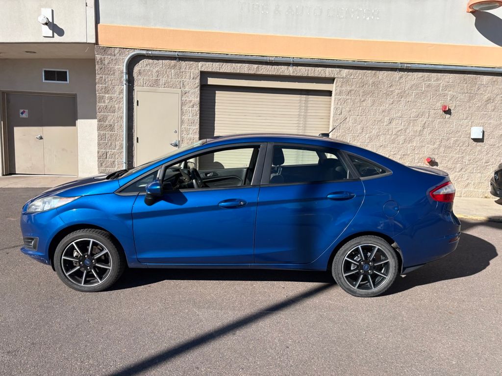 2019 Ford Fiesta SE photo 2