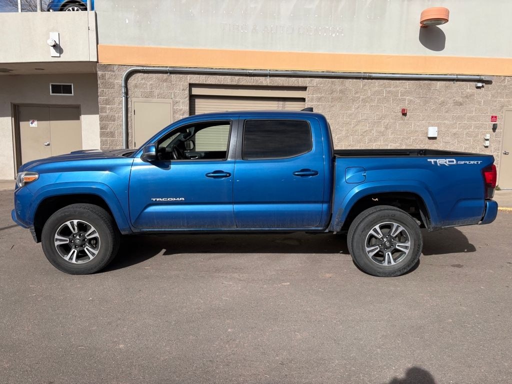 Used 2018 Toyota Tacoma Truck Double Cab
