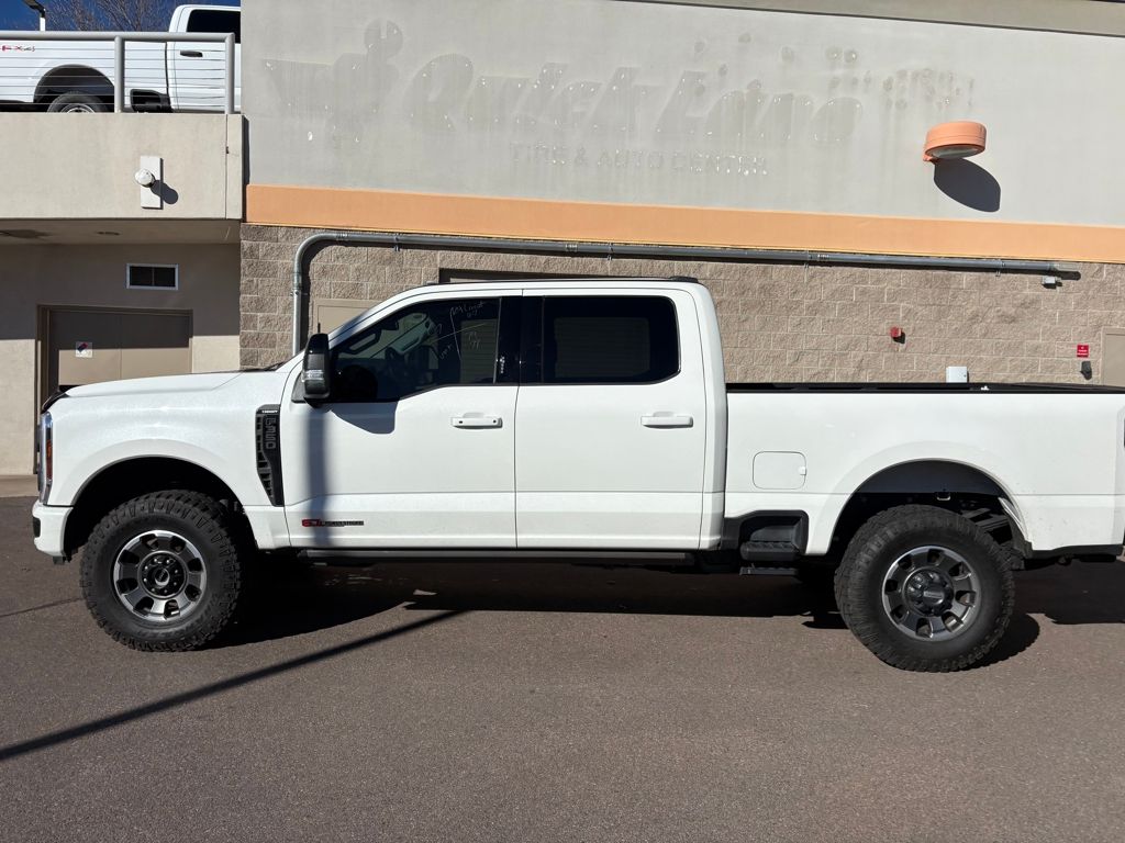 2024 Ford F-350 Lariat photo 4