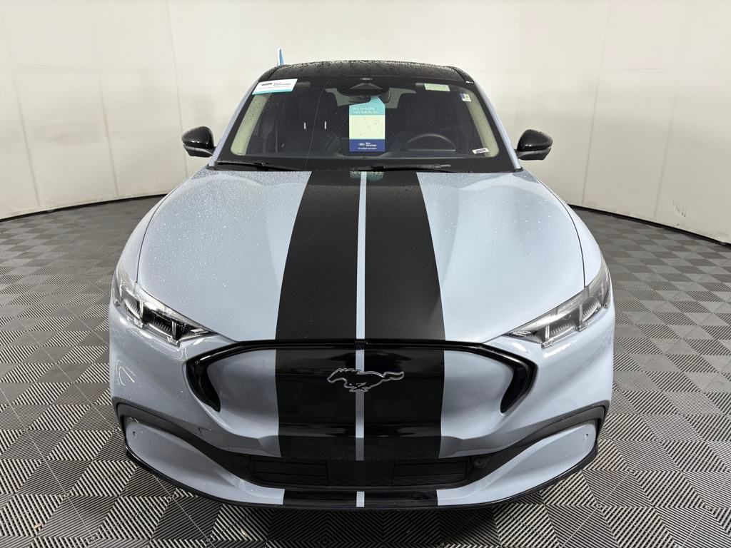 2024 Ford Mustang Mach-E Premium photo 2