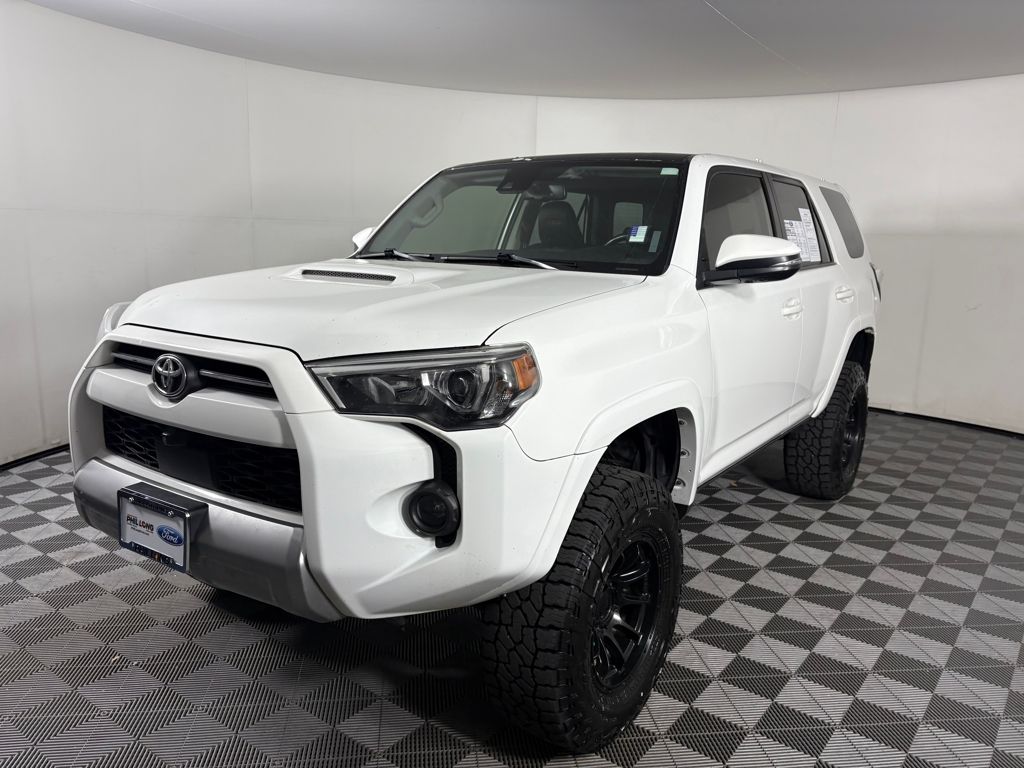 2022 Toyota 4Runner TRD Off-Road Premium photo 3