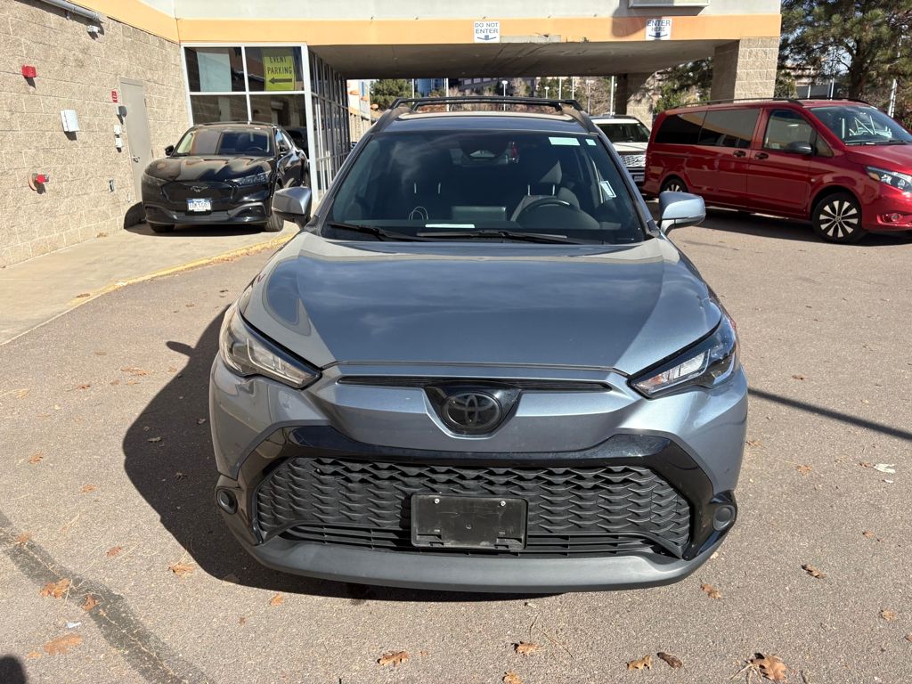 2023 Toyota Corolla Cross Hybrid SE photo 2