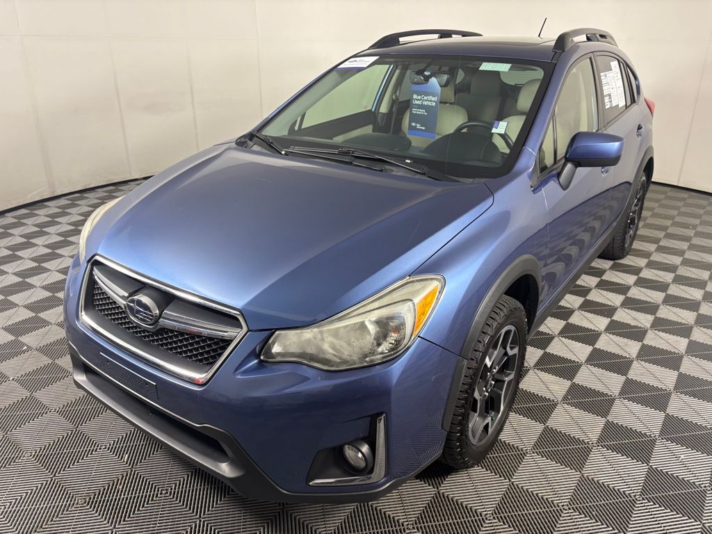 2017 Subaru Crosstrek 2.0i Premium photo 3