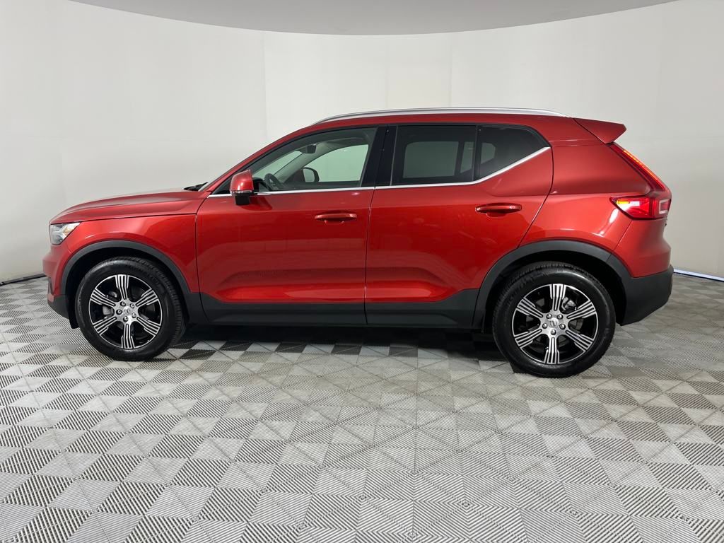 2022 Volvo XC40 T5 AWD Inscription photo 4
