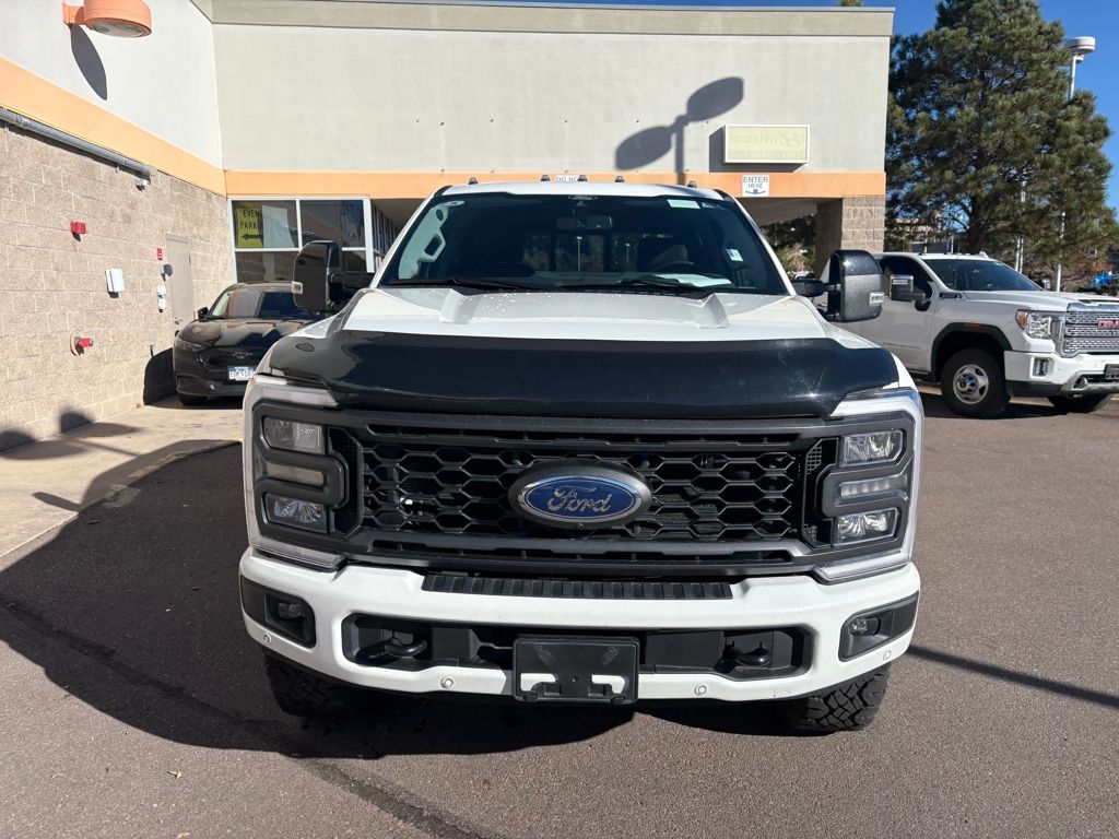 2024 Ford F-350 Lariat photo 2