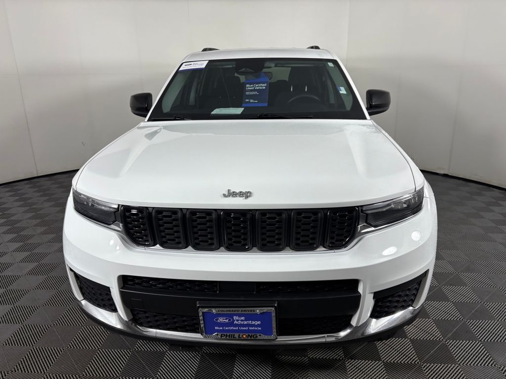 2023 Jeep Grand Cherokee Laredo photo 2